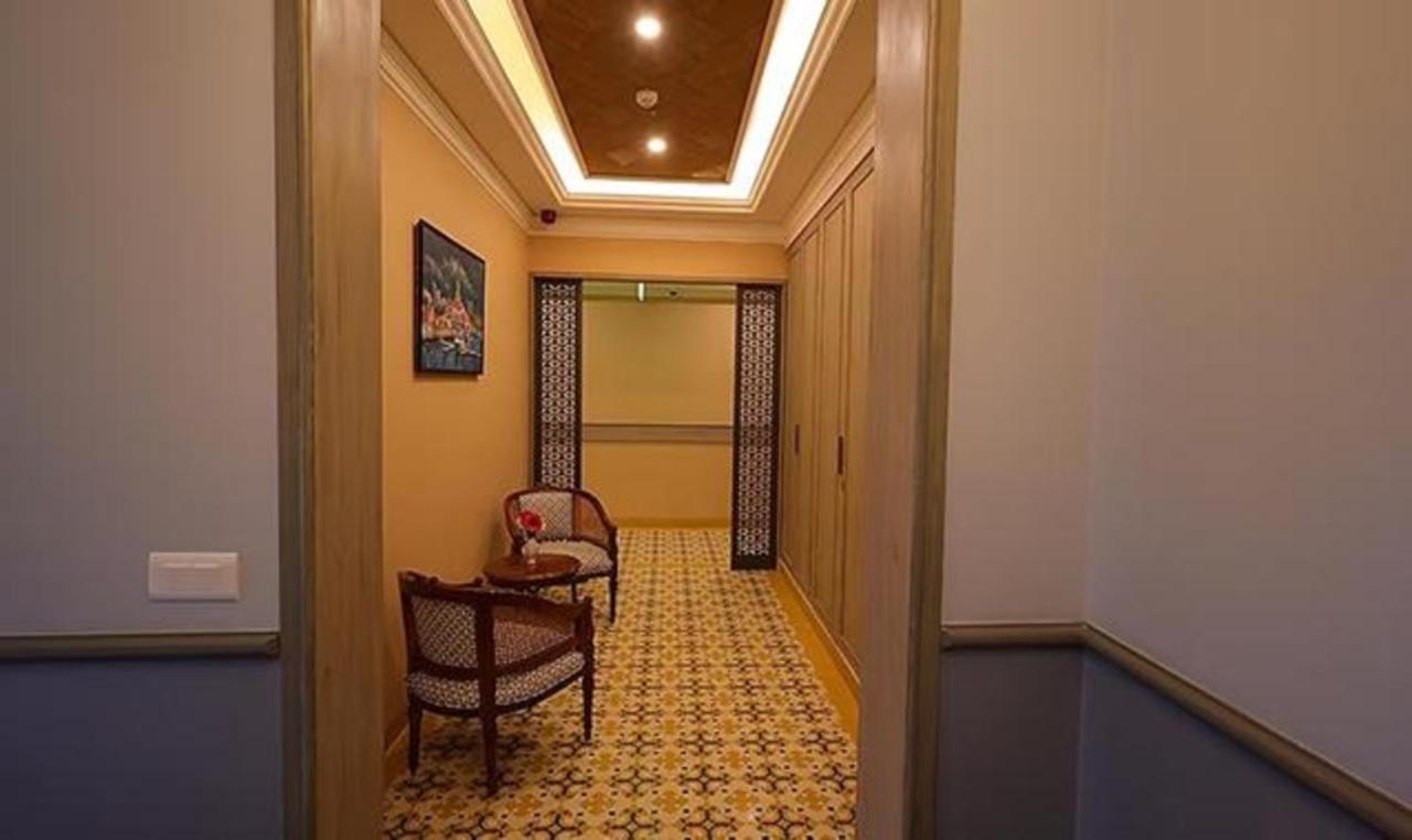 Fabhotel Prime Hampton By Ic'S Noida Exterior photo